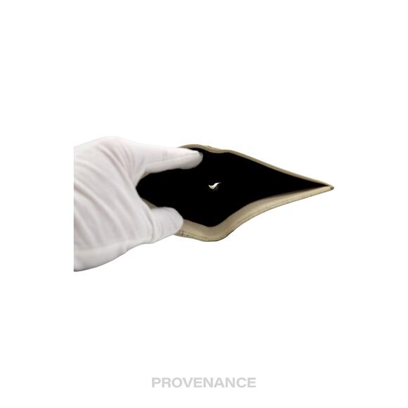 🔴 Gucci Trifold Wallet - Chalk Guccissima Leather - Picture 9 of 10